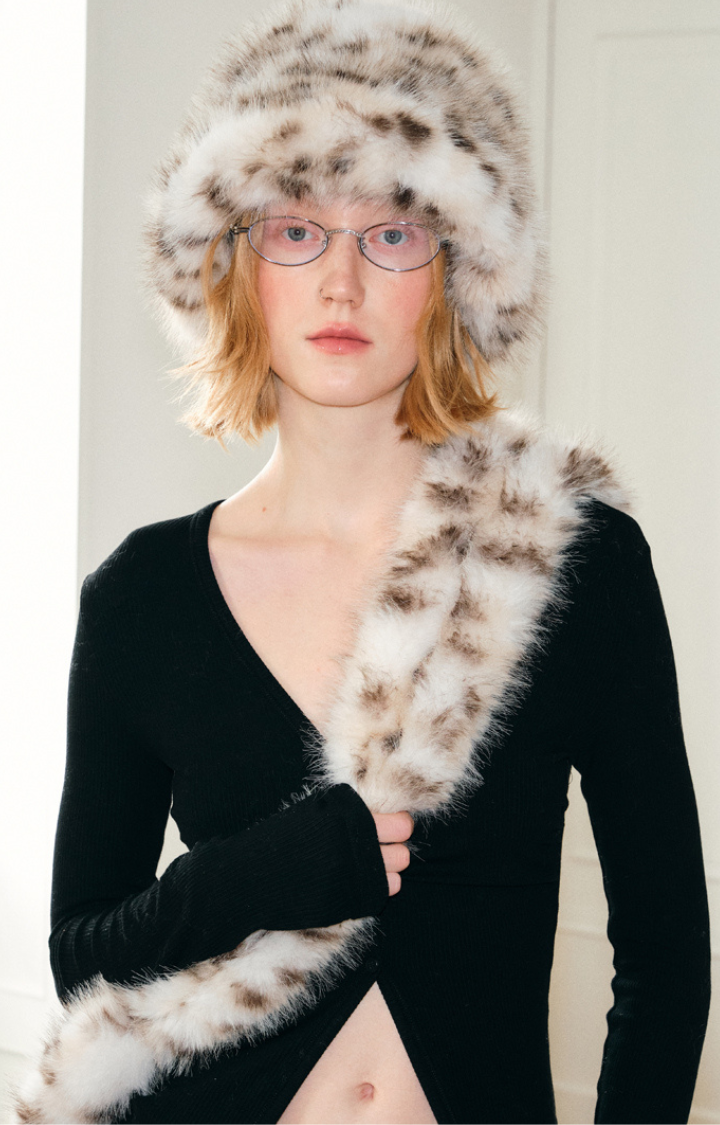 SNOW LEOPARD FAUX FUR SHOULDER BAG