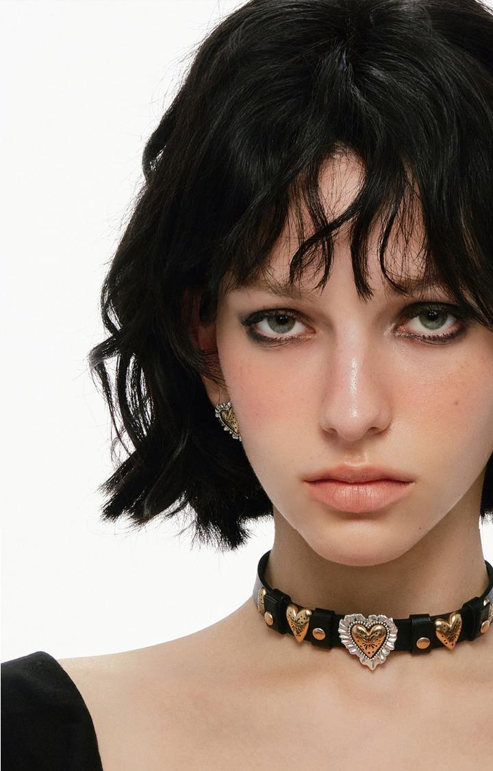 FIREWORK HEART STUD EARRINGS