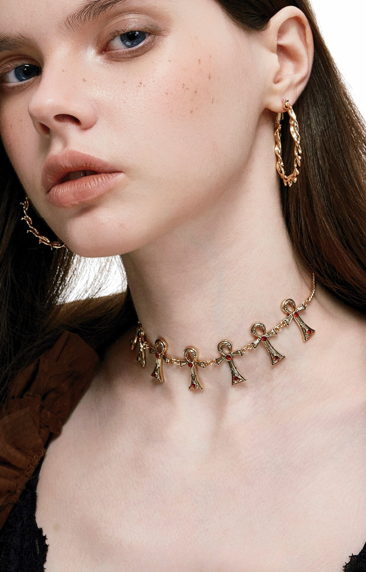 THORNED HALO HOOPS IN SAINTED GOLD