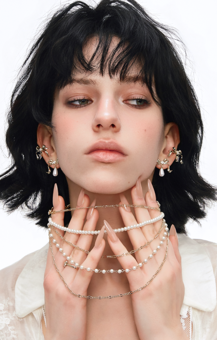BAROQUE RIBBON LAYERED NECKLACE