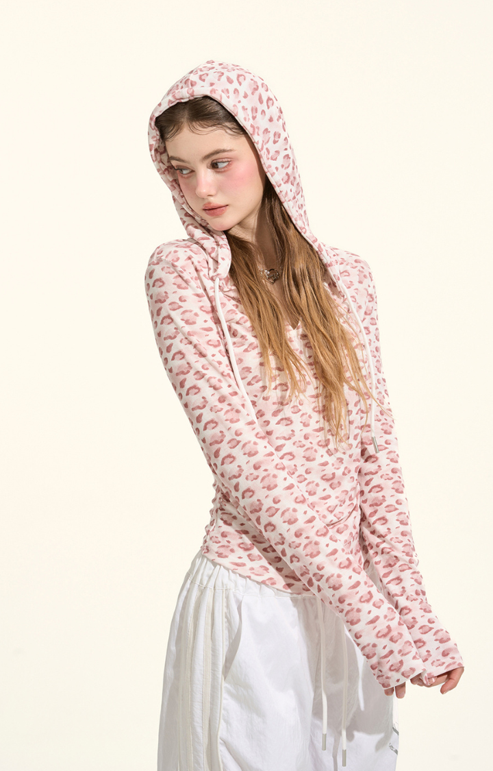 PINK WILD-HEART LEOPARD CROPPED TOP