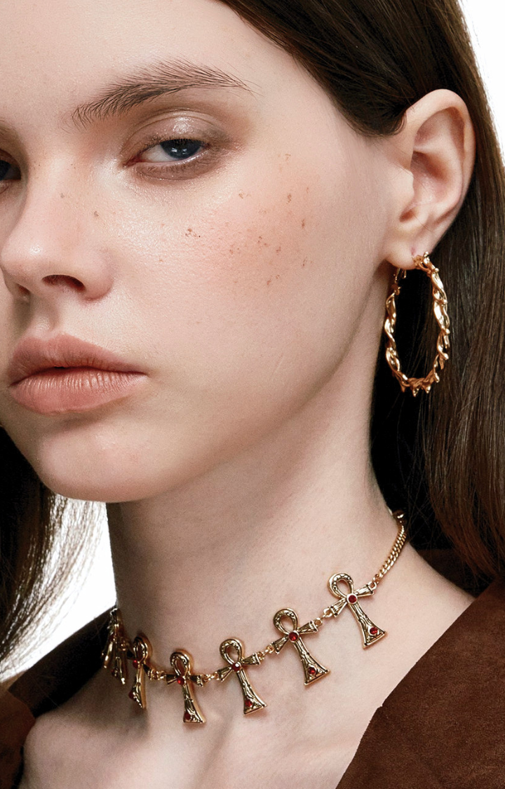 THORNED HALO HOOPS IN SAINTED GOLD