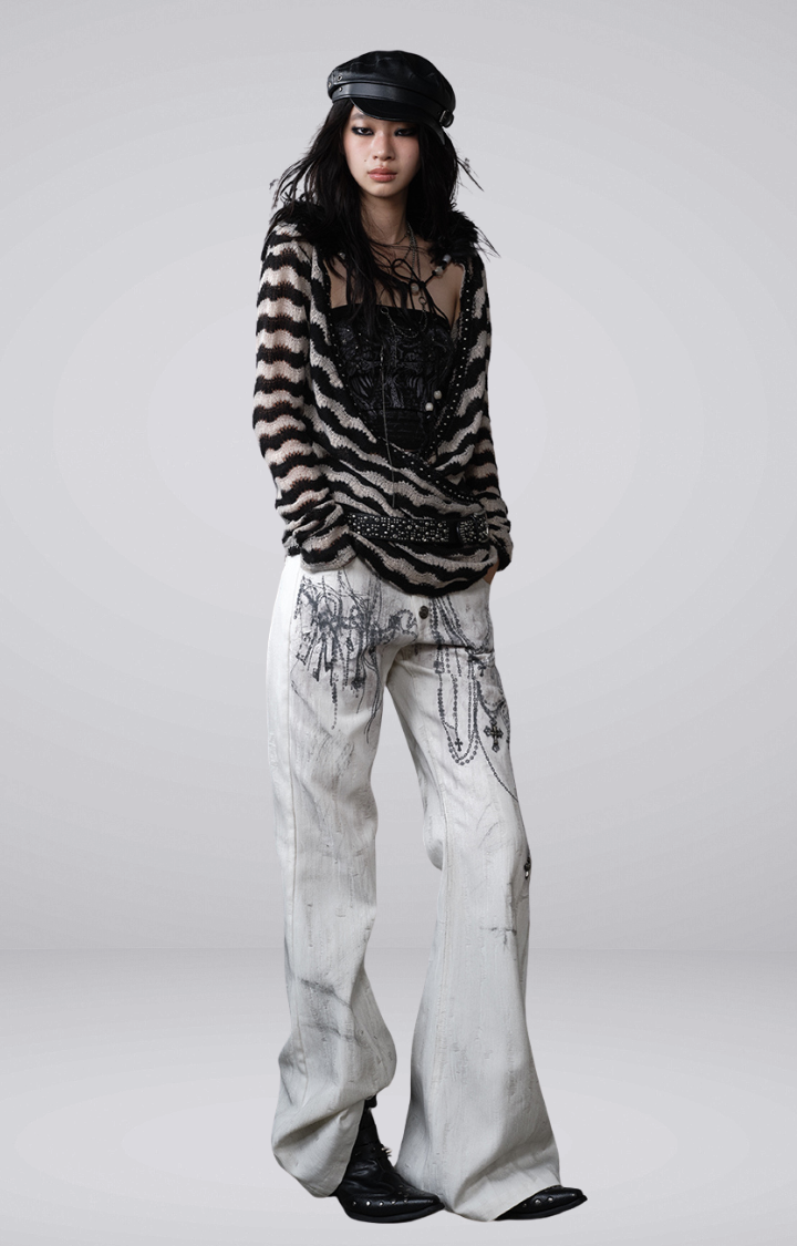 CHAIN GRAFFITI FLARED WIDE-LEG JEANS IN DIRTY WHITE