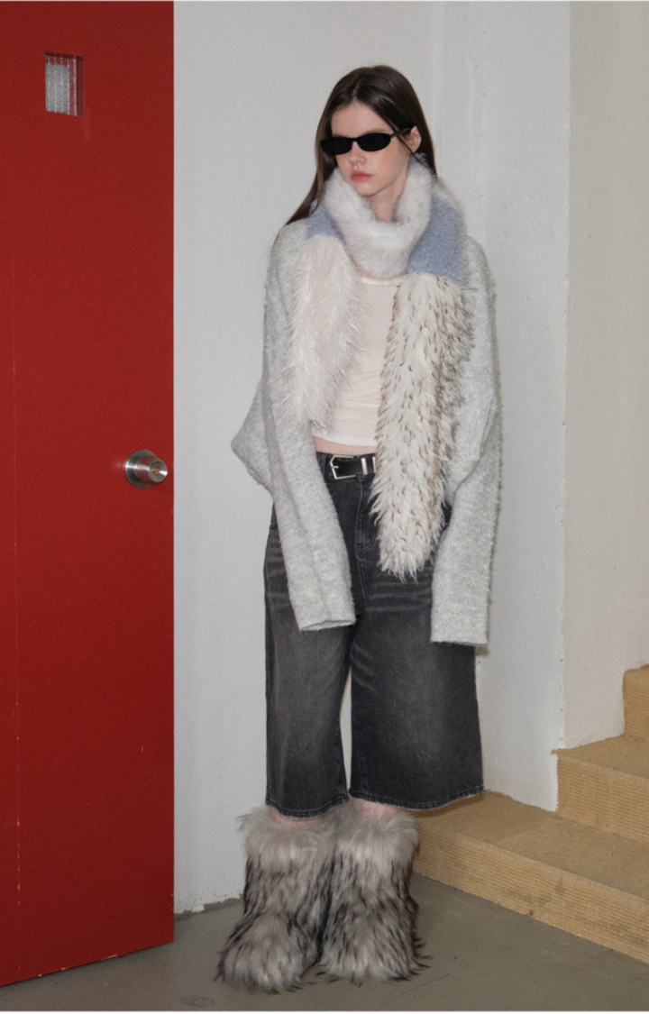 FROSTBOUND DUAL-TONE FAUX FUR SCARF IN ICE BLUE MIX