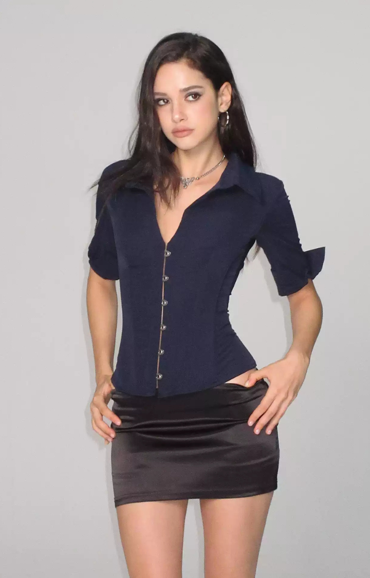SCHOOLBITE HOOK-EYE TOP