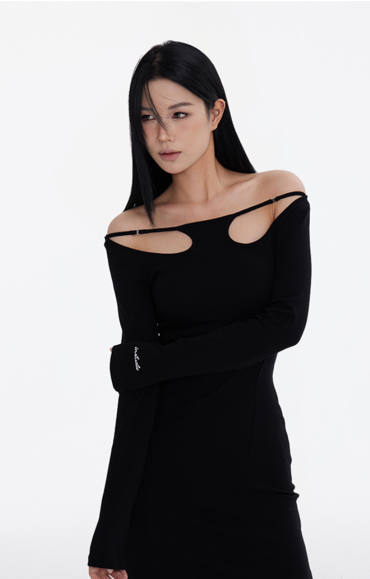 MIDNIGHT CUTOUT SIREN KNIT MAXI DRESS