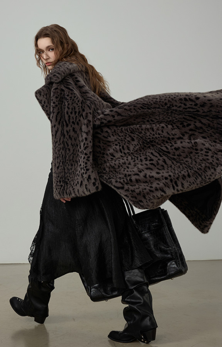 WILD GRACE LEOPARD FAUX FUR MAXI COAT IN GRAY LEOPARD
