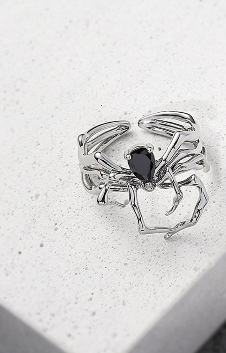 BLACK WIDOW WEB RING
