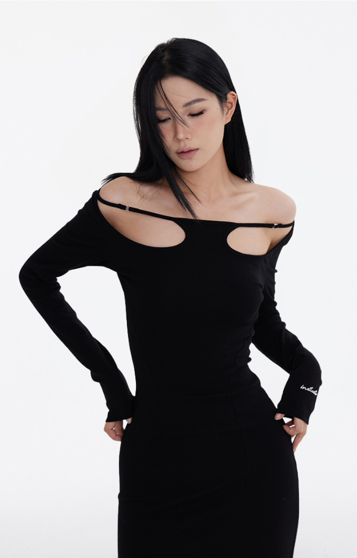 MIDNIGHT CUTOUT SIREN KNIT MAXI DRESS