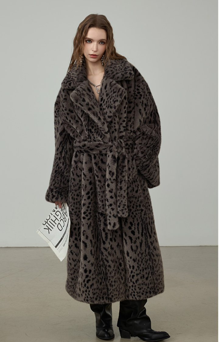 WILD GRACE LEOPARD FAUX FUR MAXI COAT IN GRAY LEOPARD