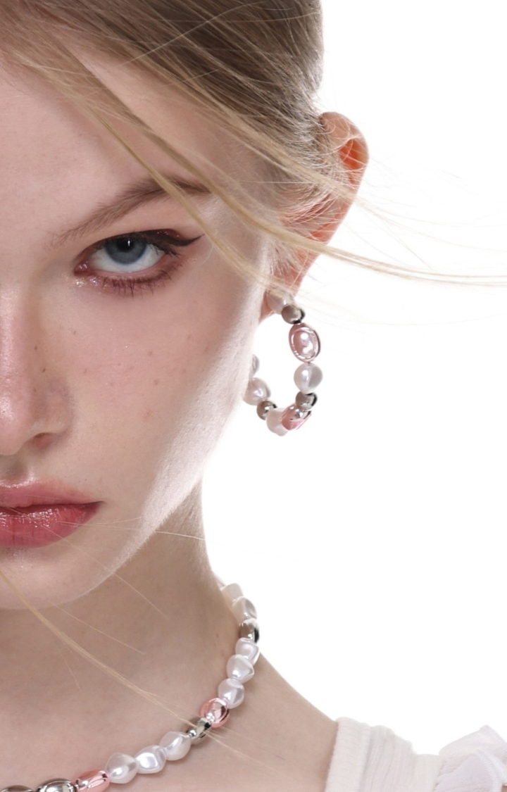 BLUSH ORBIT PEARL HOOP EARRINGS