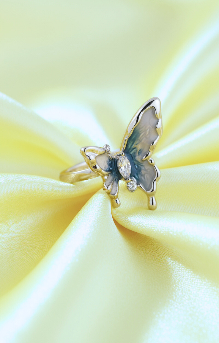 SAPPHIRE SKY BUTTERFLY RING