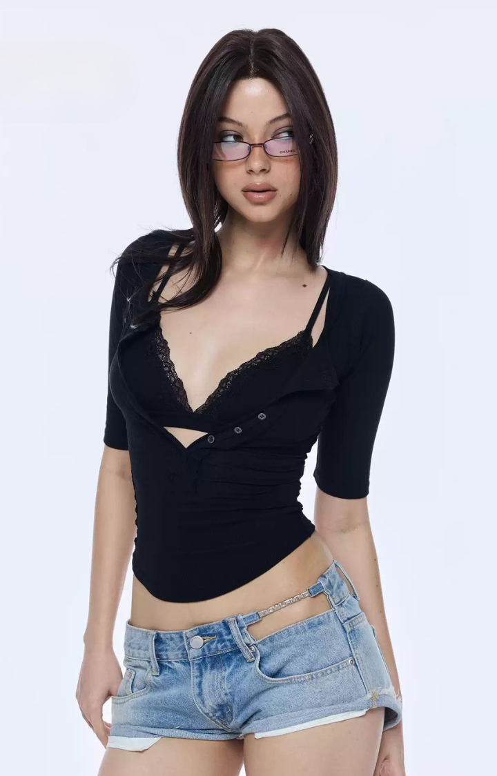 SWEET DAMAGE LACE-LAYER TOP SET IN BLACK