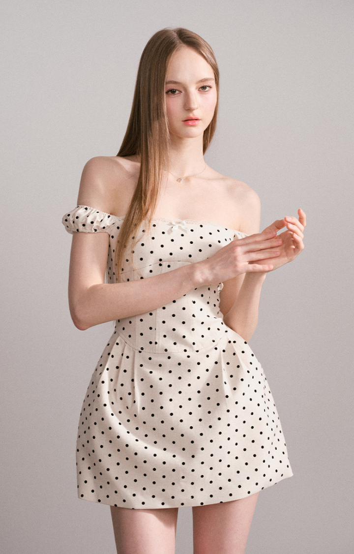 BRAT BABE POP-SQUARE MINI DRESS IN SUGAR POLKA DOT