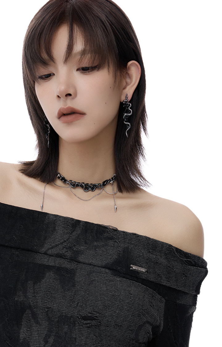 SERPENT FANG DROP EARRINGS