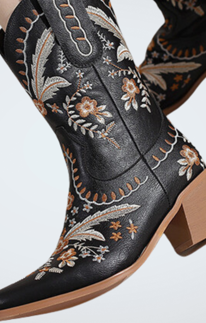 SADDLE BLOOM BOOTS - MIDNIGHT BLACK FLORAL