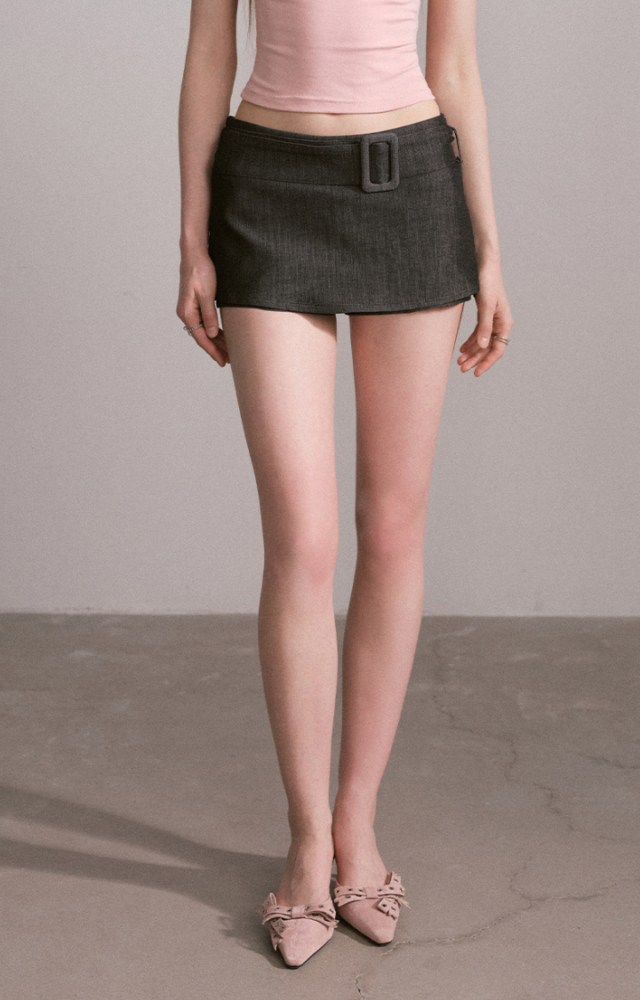 WIDE BELT WHISPER MINI SKIRT IN HADOW DENIM NOIR